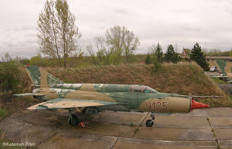 Kép a Mikojan-Gurjevics MiG-21 típusú, 9125 oldalszámú gépről.
