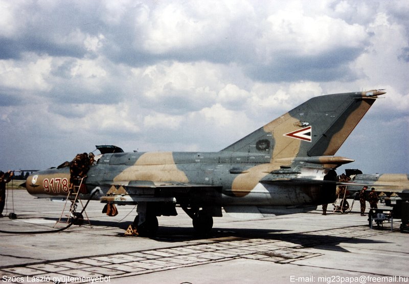 Kép a Mikojan-Gurjevics MiG-21 típusú, 9178 oldalszámú gépről.