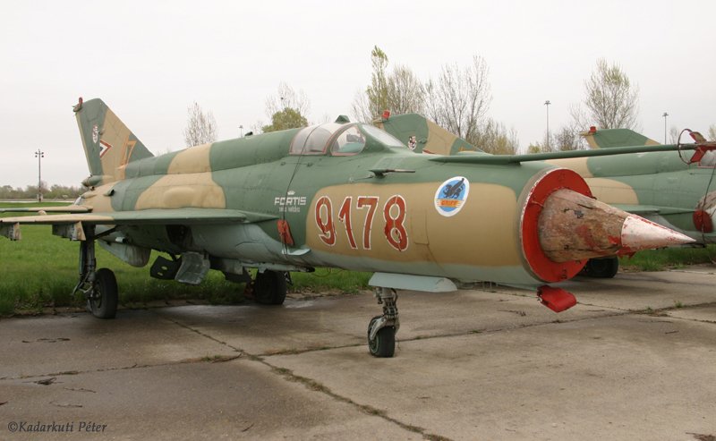 Kép a Mikojan-Gurjevics MiG-21 típusú, 9178 oldalszámú gépről.