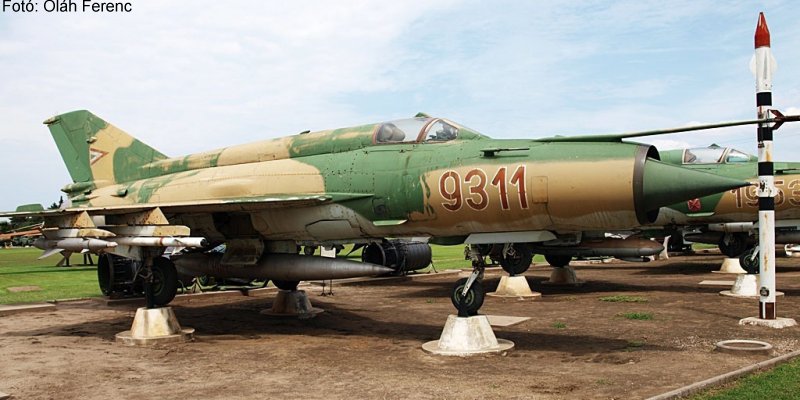 Kép a Mikojan-Gurjevics MiG-21 típusú, 9311 oldalszámú gépről.