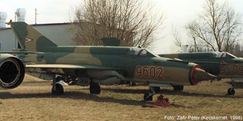 Kép a Mikojan-Gurjevics MiG-21 típusú, 9602 oldalszámú gépről.