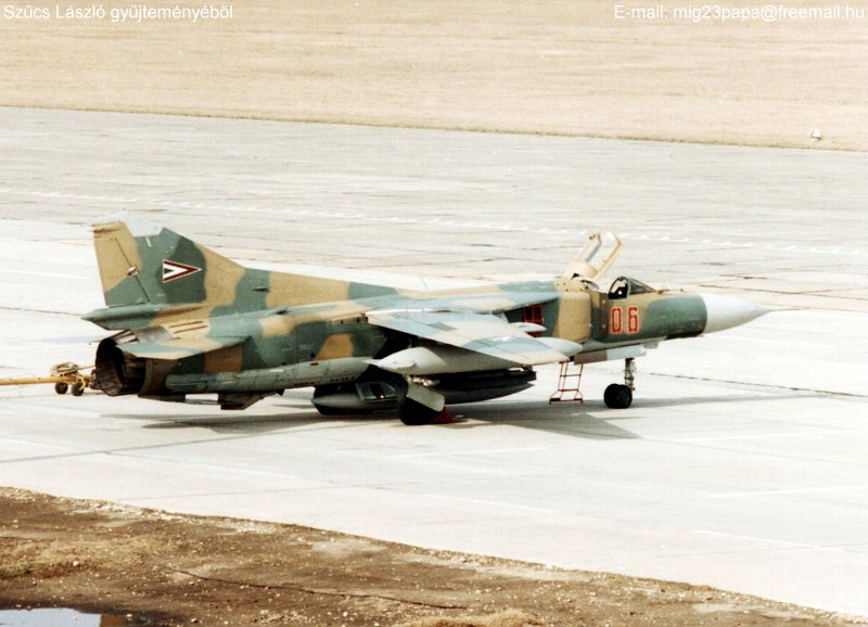 Kép a Mikojan-Gurjevics MiG-23 típusú, 06 oldalszámú gépről.