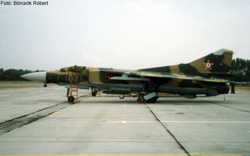 Kép a Mikojan-Gurjevics MiG-23 típusú, 07 oldalszámú gépről.