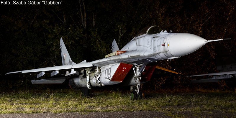 Kép a Mikojan-Gurjevics MiG-29 típusú, 09 oldalszámú gépről.