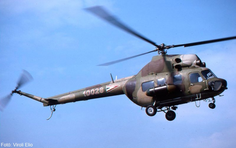 Kép a Mil Mi-2 típusú, 10028 oldalszámú gépről.