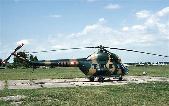 Kép a Mil Mi-2 típusú, 7809 oldalszámú gépről.