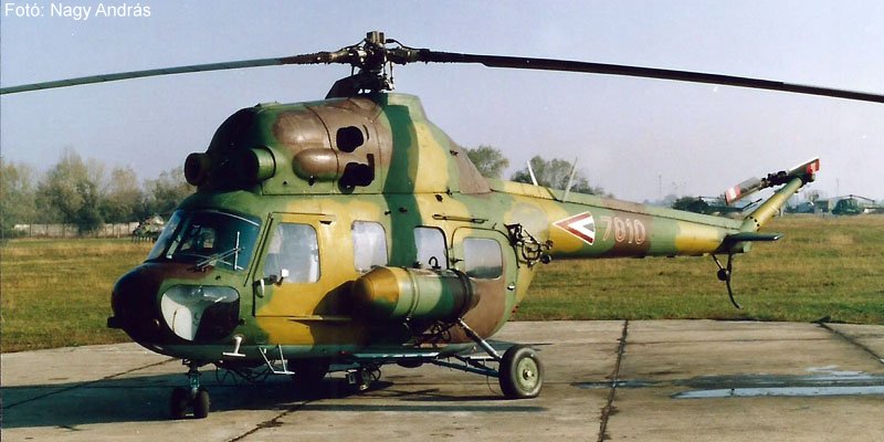 Kép a Mil Mi-2 típusú, 7810 oldalszámú gépről.