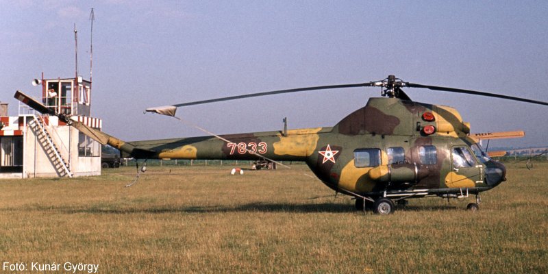 Kép a Mil Mi-2 típusú, 7833 oldalszámú gépről.