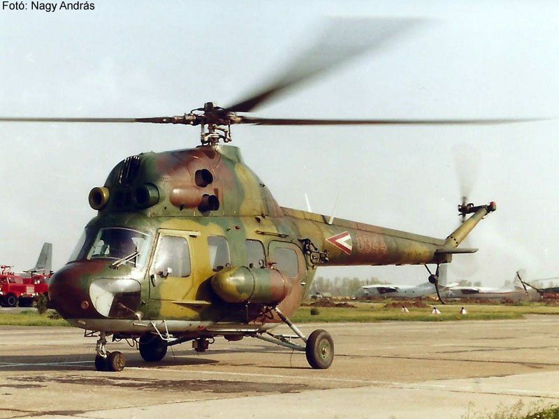 Kép a Mil Mi-2 típusú, 8344 oldalszámú gépről.