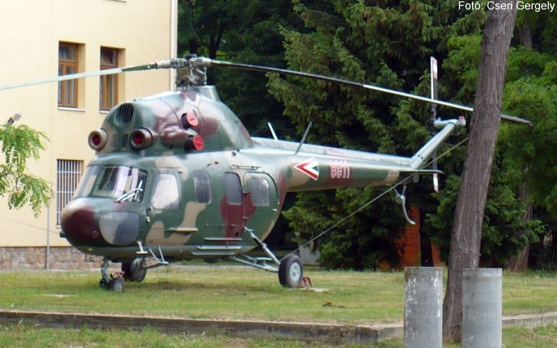 Kép a Mil Mi-2 típusú, 8911 oldalszámú gépről.