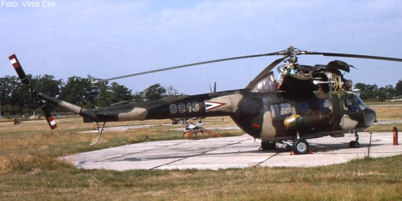 Kép a Mil Mi-2 típusú, 8913 oldalszámú gépről.