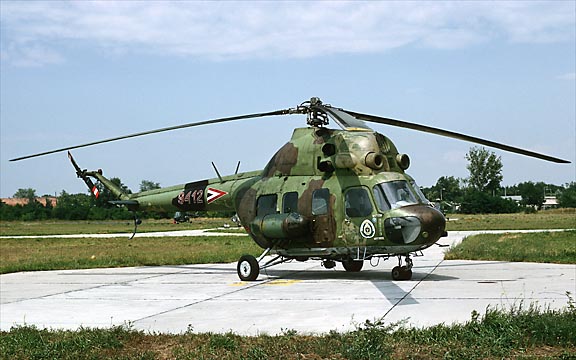 Kép a Mil Mi-2 típusú, 9412 oldalszámú gépről.