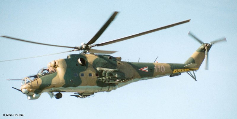 Kép a Mil Mi-24 típusú, 110 (2) oldalszámú gépről.