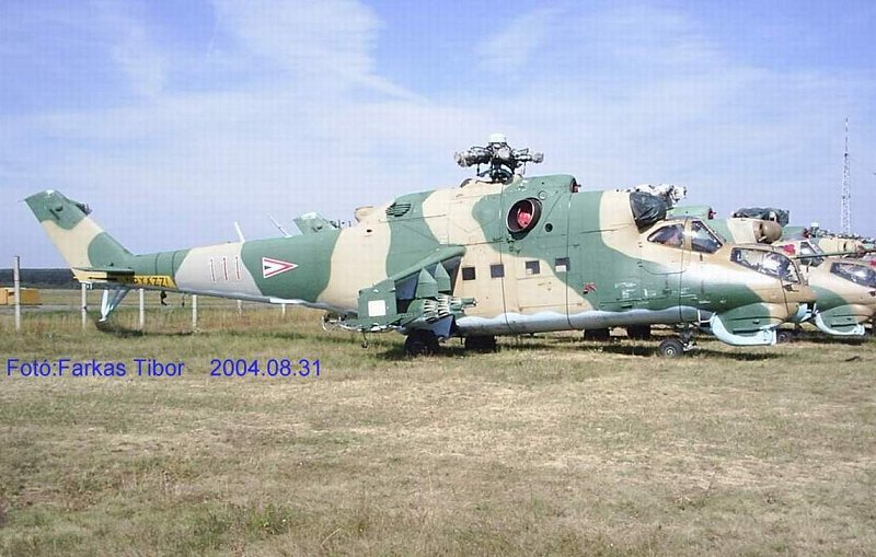 Kép a Mil Mi-24 típusú, 111 (2) oldalszámú gépről.