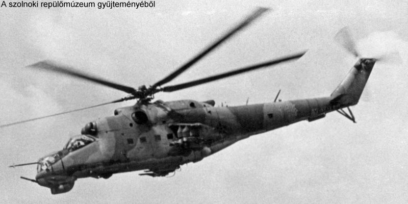 Kép a Mil Mi-24 típusú, 114 (2) oldalszámú gépről.