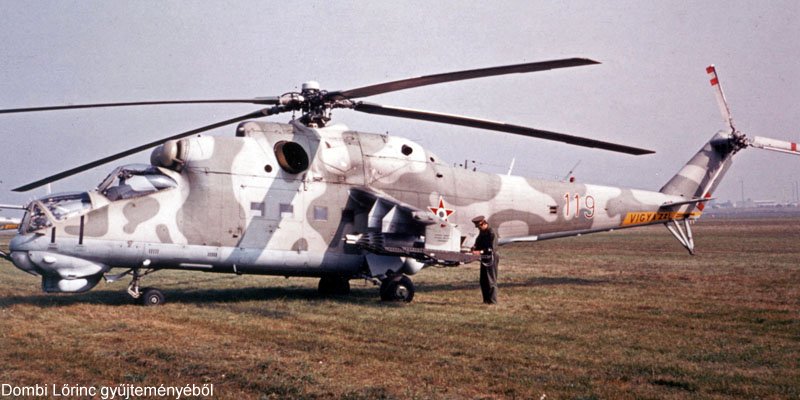 Kép a Mil Mi-24 típusú, 119 oldalszámú gépről.