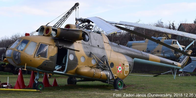 Kép a Mil Mi-8 típusú, 036 oldalszámú gépről.