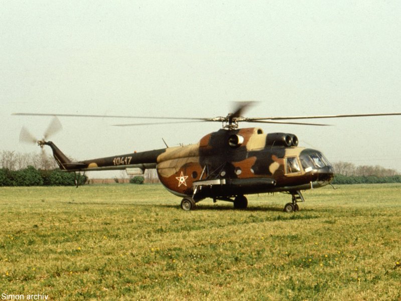 Kép a Mil Mi-8 típusú, 10417 oldalszámú gépről.