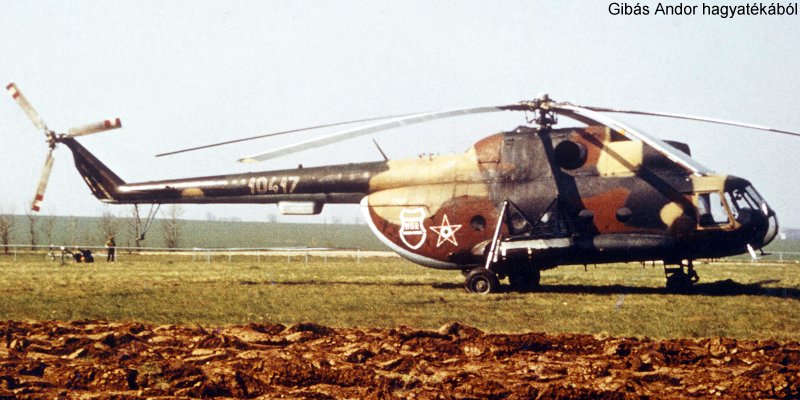 Kép a Mil Mi-8 típusú, 10417 oldalszámú gépről.