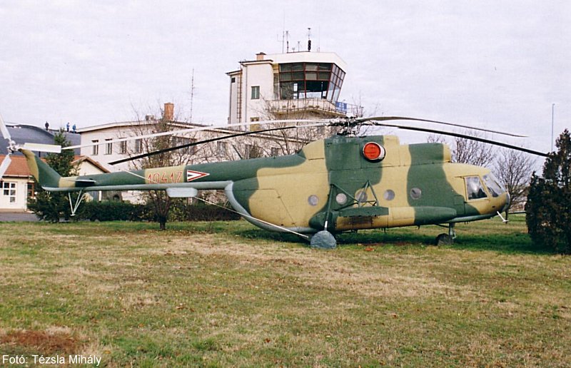 Kép a Mil Mi-8 típusú, 10417 oldalszámú gépről.