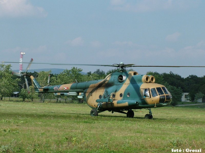 Kép a Mil Mi-8 típusú, 10419 oldalszámú gépről.