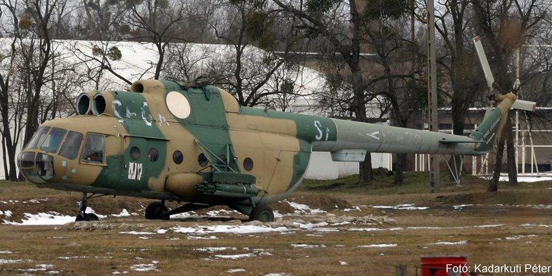 Kép a Mil Mi-8 típusú, 10426 oldalszámú gépről.