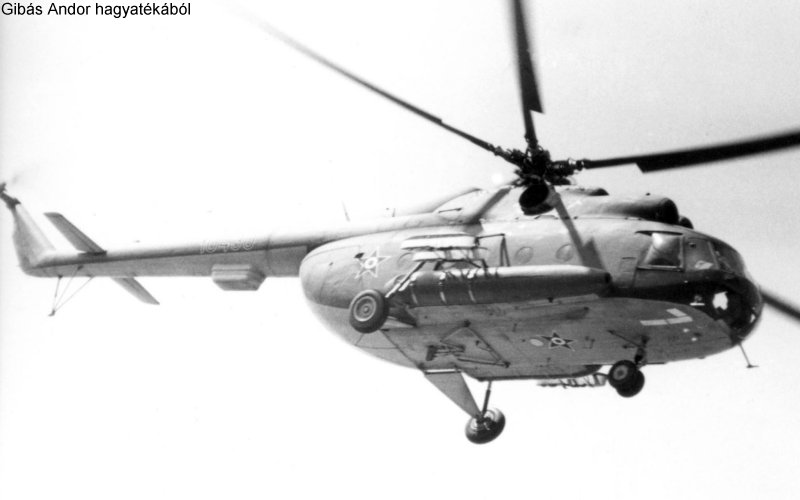 Kép a Mil Mi-8 típusú, 10430 oldalszámú gépről.