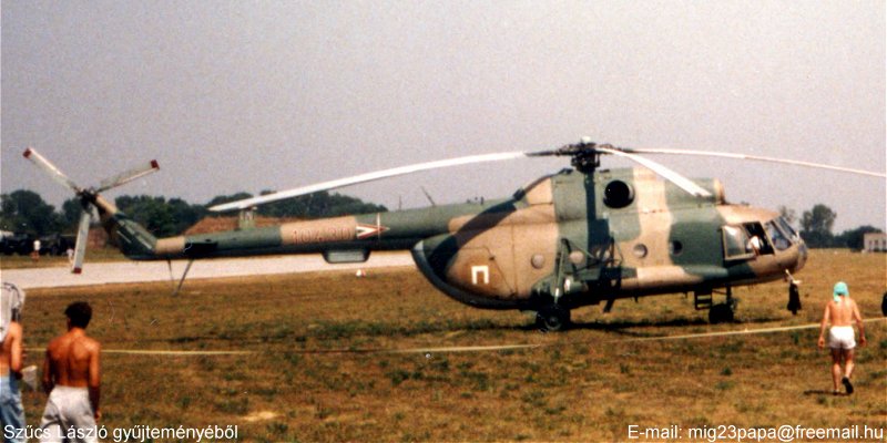 Kép a Mil Mi-8 típusú, 10430 oldalszámú gépről.