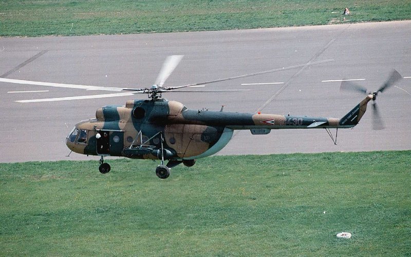 Kép a Mil Mi-8 típusú, 10430 oldalszámú gépről.