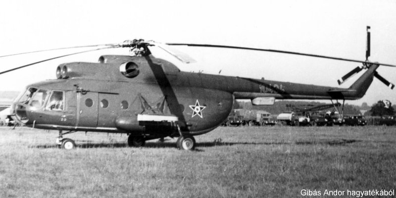Kép a Mil Mi-8 típusú, 10434 oldalszámú gépről.
