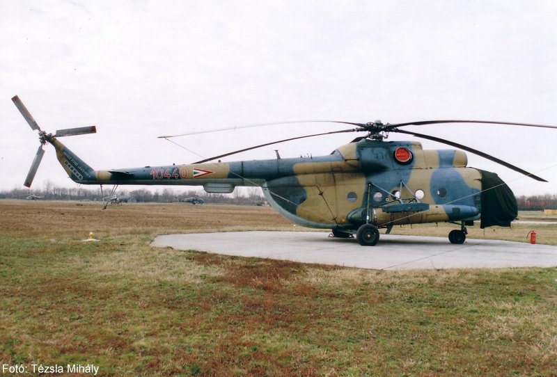 Kép a Mil Mi-8 típusú, 10440 oldalszámú gépről.