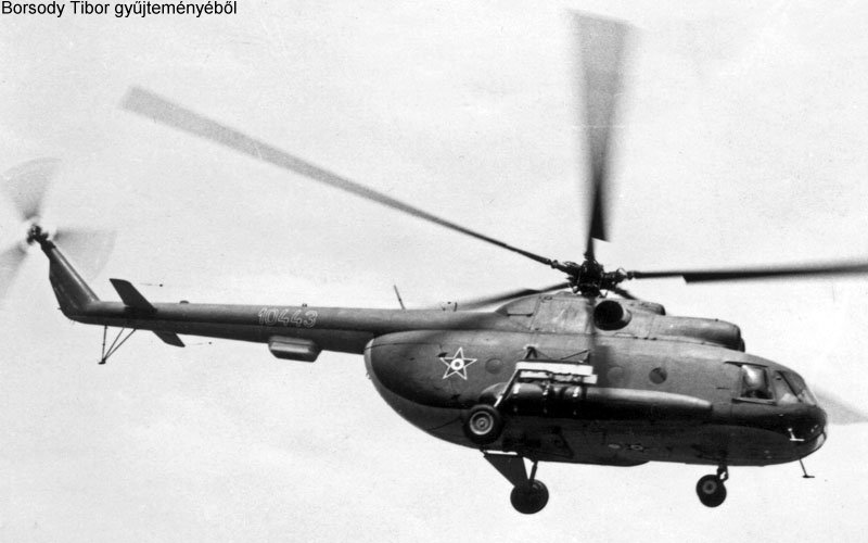 Kép a Mil Mi-8 típusú, 10443 oldalszámú gépről.