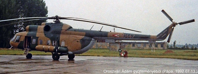 Kép a Mil Mi-8 típusú, 10447 oldalszámú gépről.