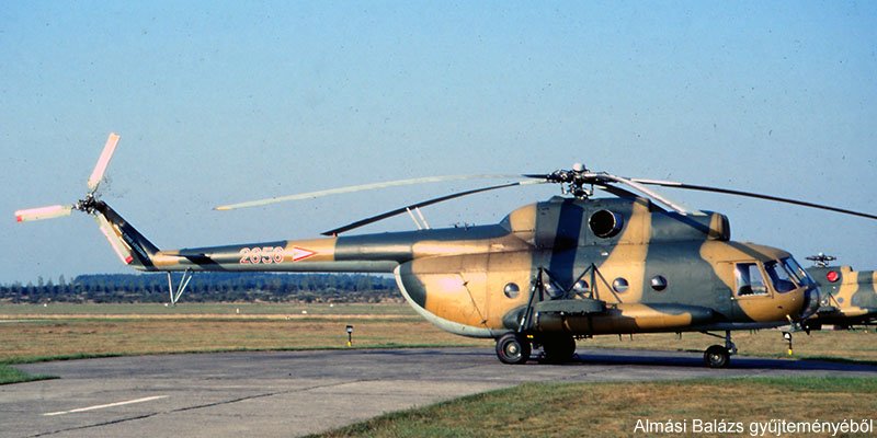 Kép a Mil Mi-8 típusú, 2656 oldalszámú gépről.