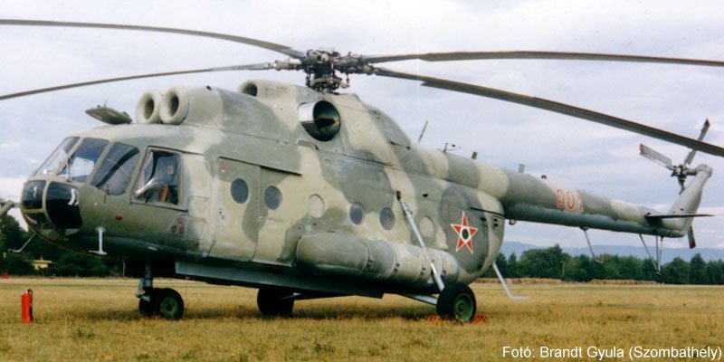 Kép a Mil Mi-9 Ivolga típusú, 001 oldalszámú gépről.