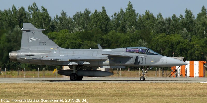 Kép a SAAB JAS-39 Gripen típusú, 31 oldalszámú gépről.