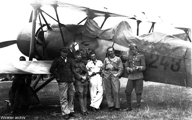 Kép a Weiss Manfréd W.M.21 Sólyom típusú, F.243 oldalszámú gépről.