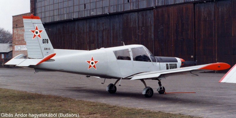 Kép a Zlin-43 típusú, 078 oldalszámú gépről.