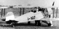 Kép a Bücker Bü 131 típusú, I-107 oldalszámú gépről.