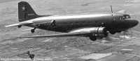 Kép a Liszunov Li-2 típusú, 303 oldalszámú gépről.