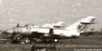 Kép a Mikojan-Gurjevics MiG-15 típusú, 27 oldalszámú gépről.