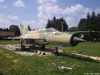 1. kép a Mikojan-Gurjevics MiG-21 típusú, 6305 oldalszámú gépről.