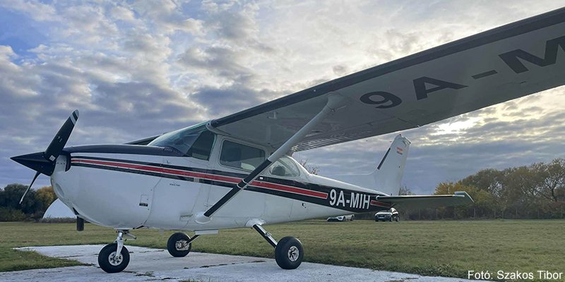 Kép a 9A-MIH lajstromú gépről.