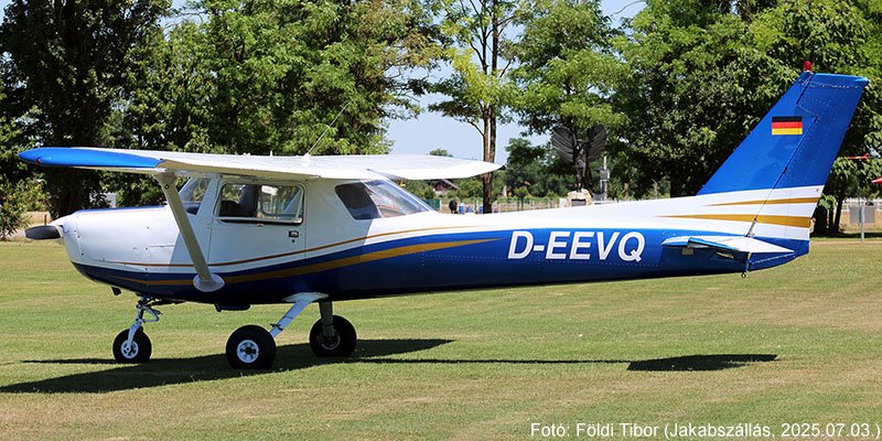Kép a D-EEVQ lajstromú gépről.
