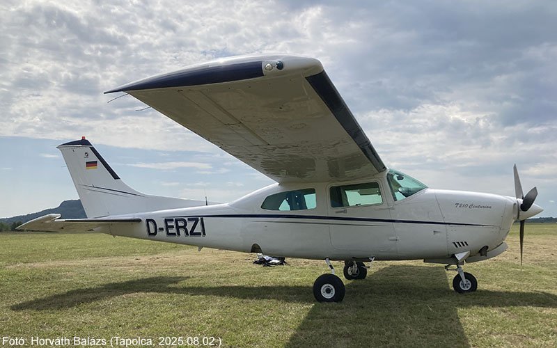 Kép a D-ERZI lajstromú gépről.