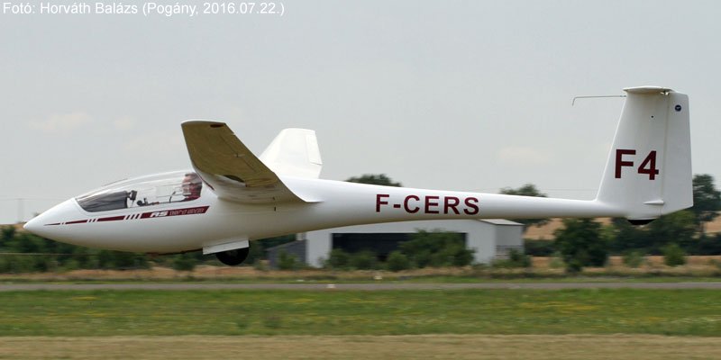 Kép a F-CERS lajstromú gépről.