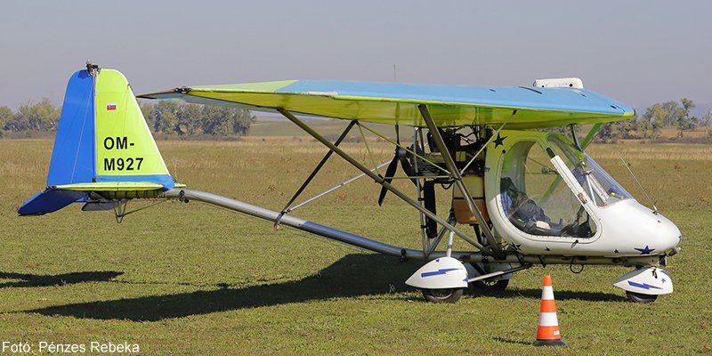 Kép a OM-M927 lajstromú gépről.