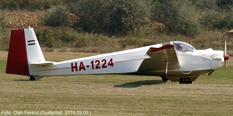 Kép a HA-1224 (2) lajstromú gépről.