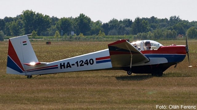 Kép a HA-1240 lajstromú gépről.