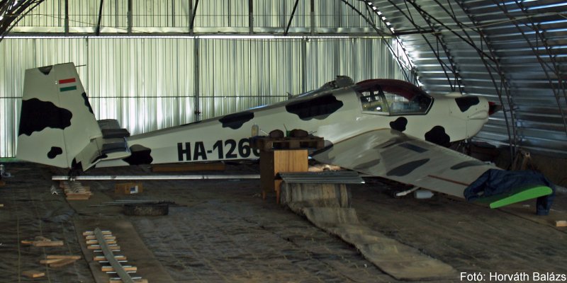 Kép a HA-1266 lajstromú gépről.